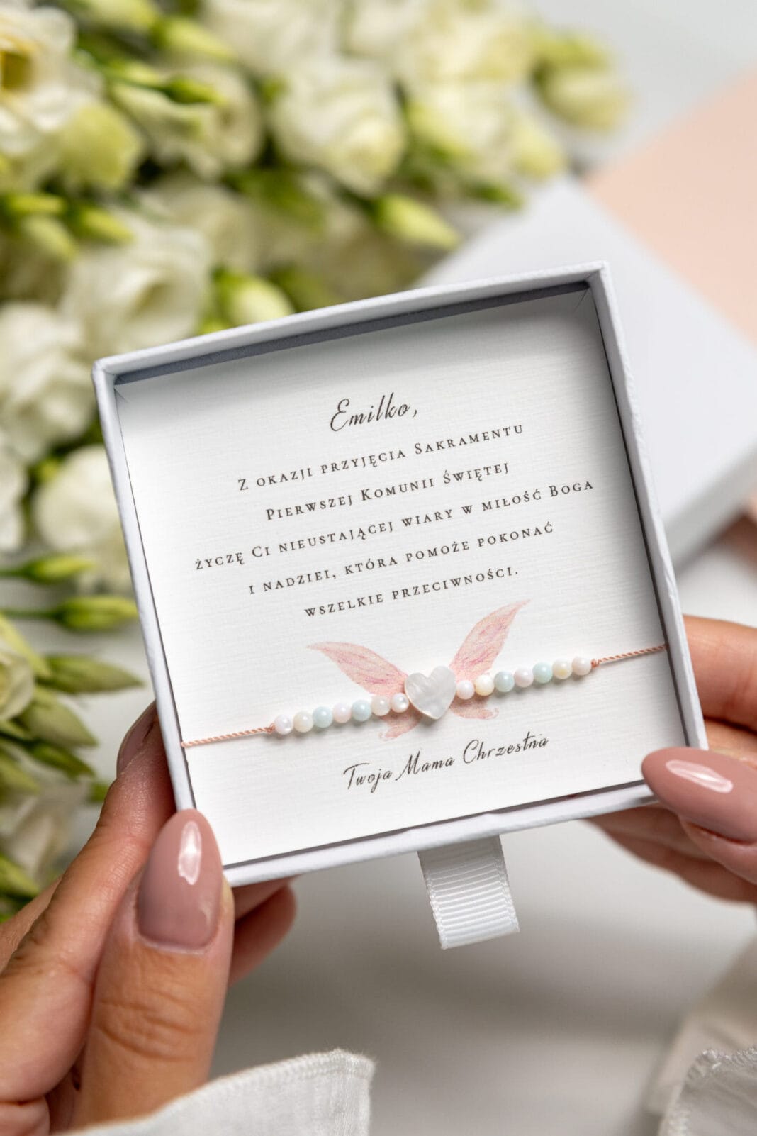 Prezent-na-komunie-–-co-wybrac-by-byl-piekna-pamiatka-na-lata Prezent na komunię – co wybrać, by był piękną pamiątką na lata?